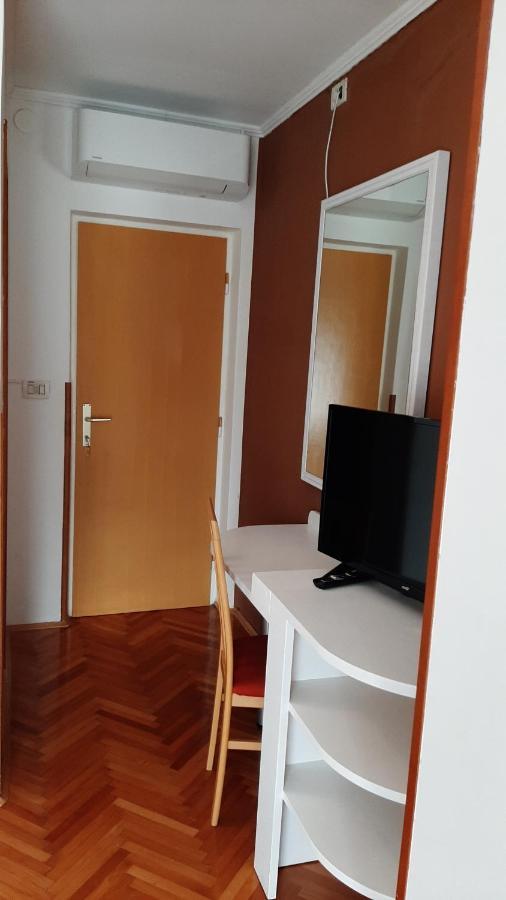 Rooms Neda Rab Town Exterior foto